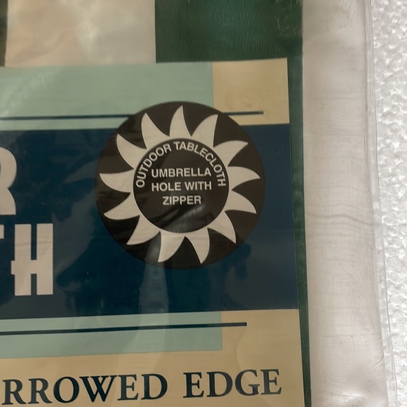 Vtg. Outdoor Tablecloth 70” - Picture 5 of 8